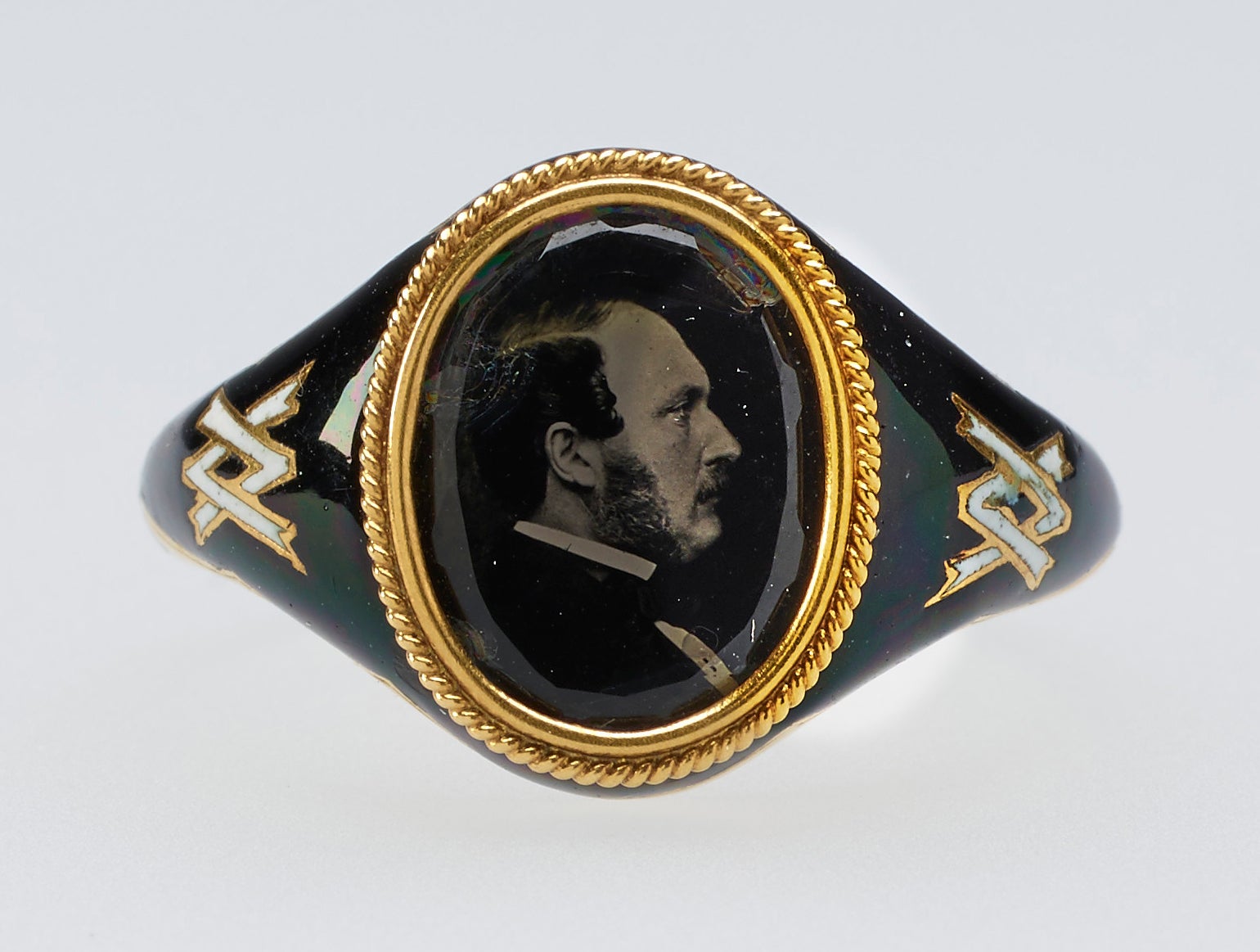 Victoria’s mourning ring for Prince Albert, 1861