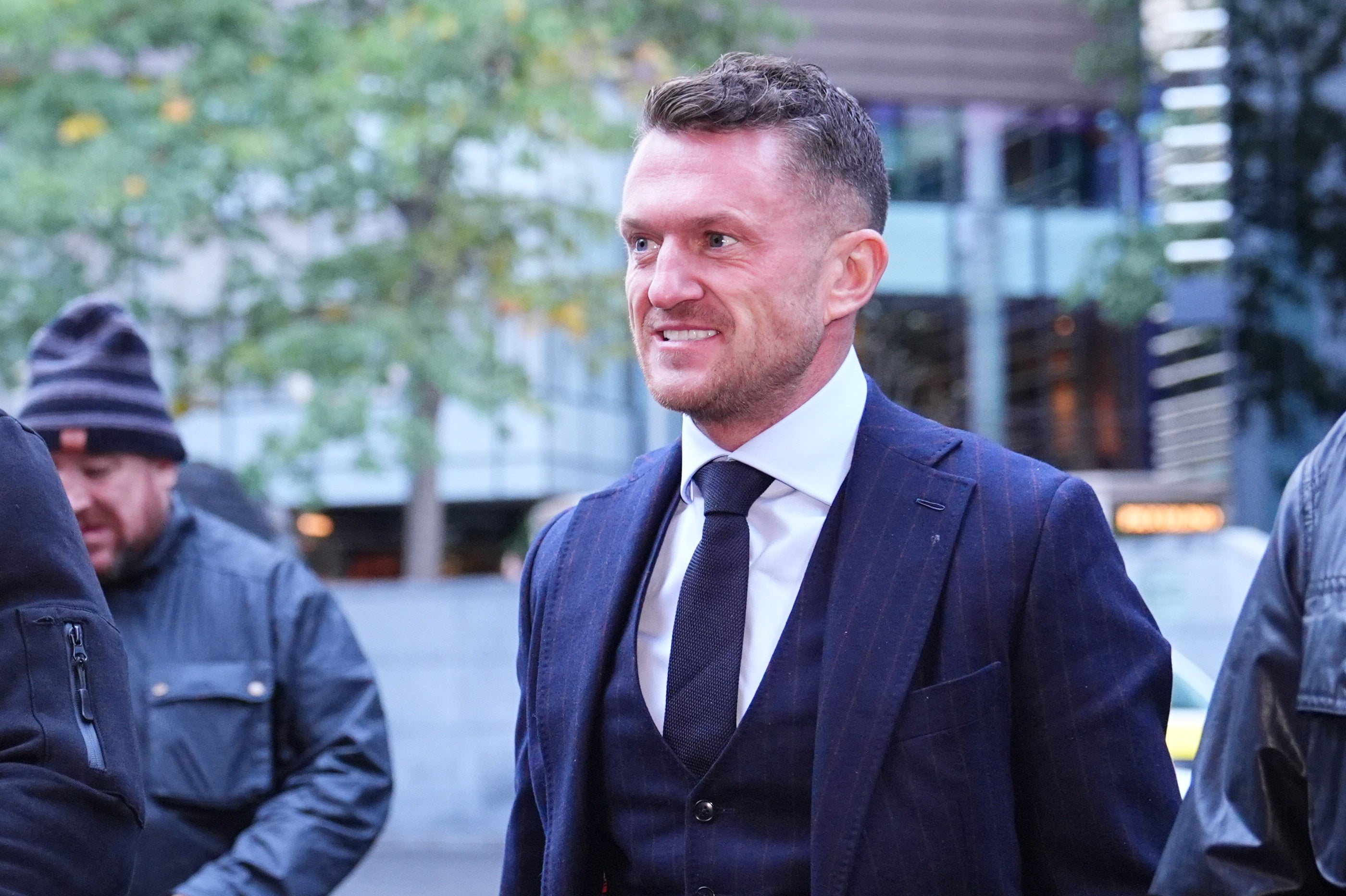 independent.co.uk - Independent Reporters - Tommy Robinson cries in court when asked about his family