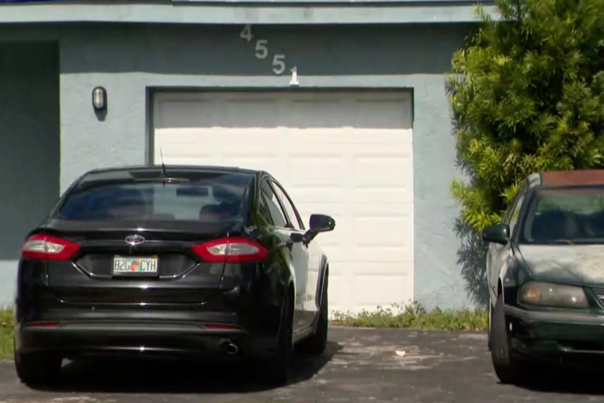 Florida officer took possession of man's home after finding him dead 4 years ago, police say