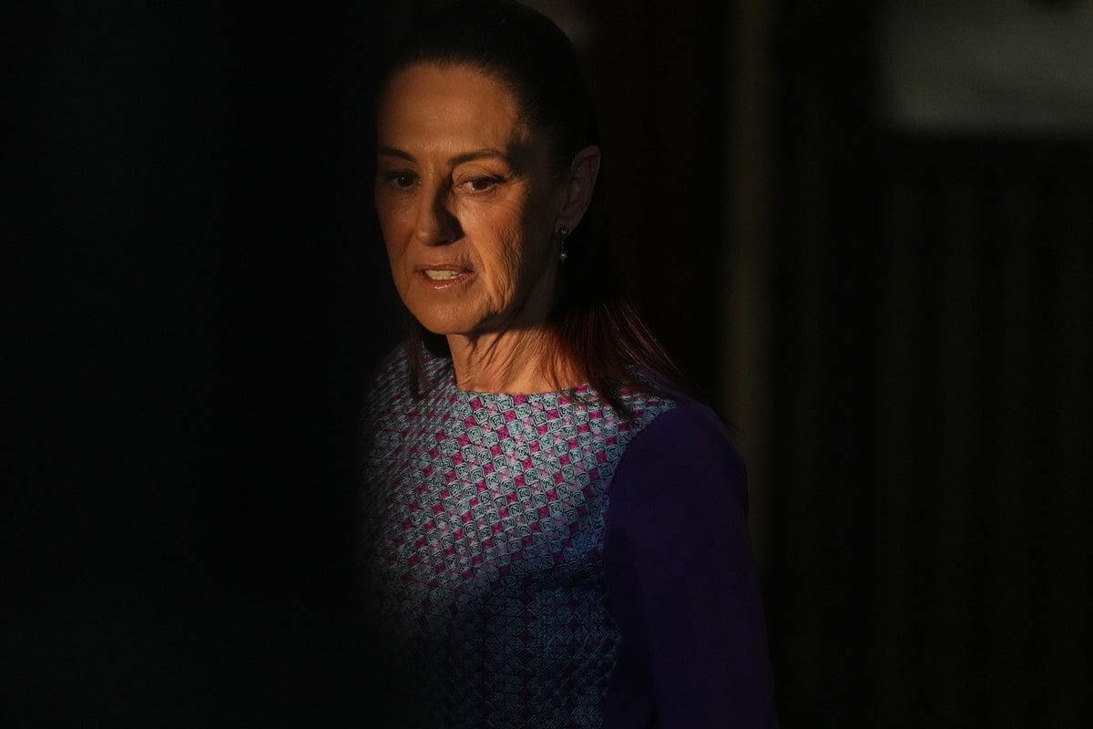 Mexico orders that former state attorney general face trial on unusual treason charge