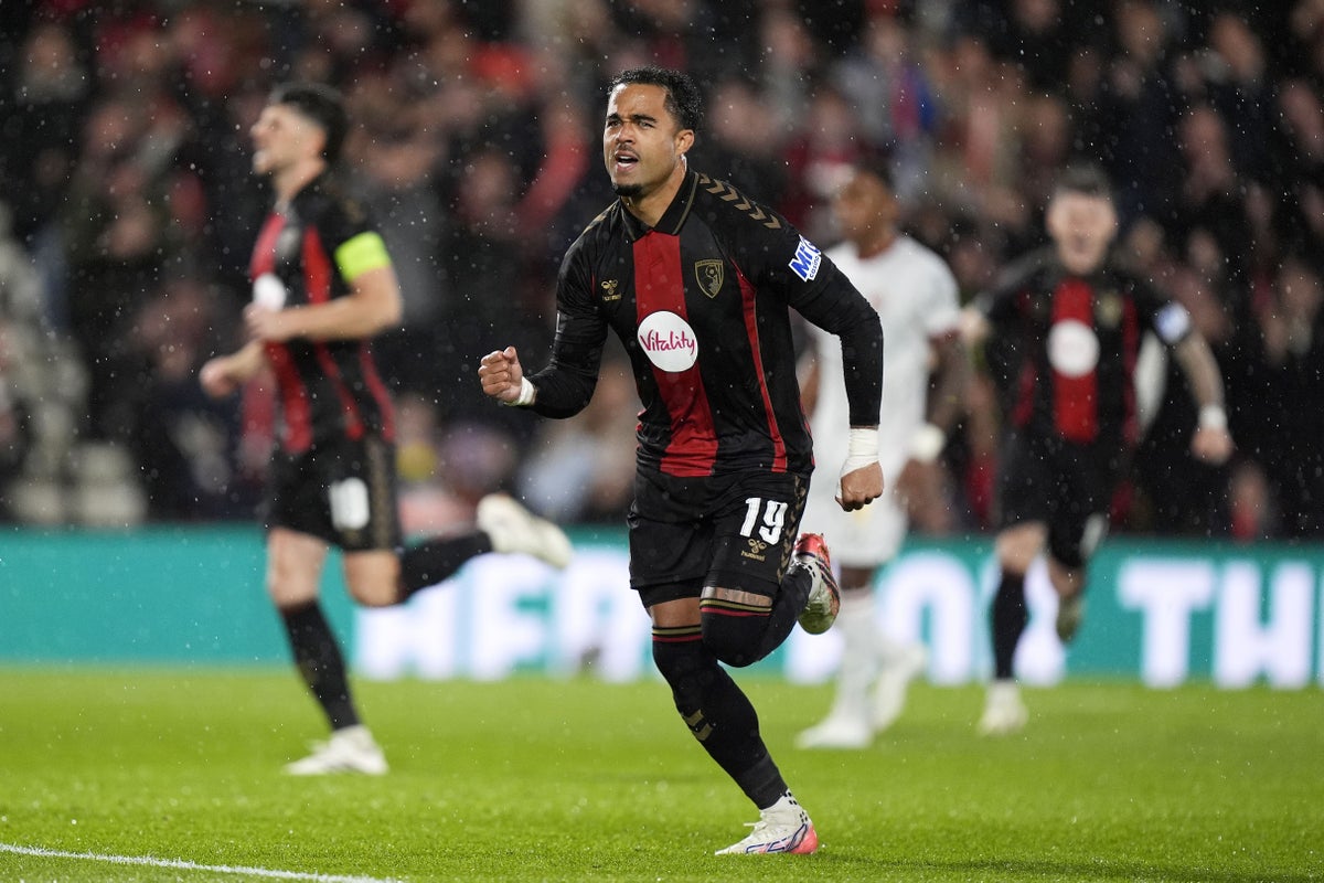 Bournemouth stun 10-man AC Milan to claim famous win in Europa League