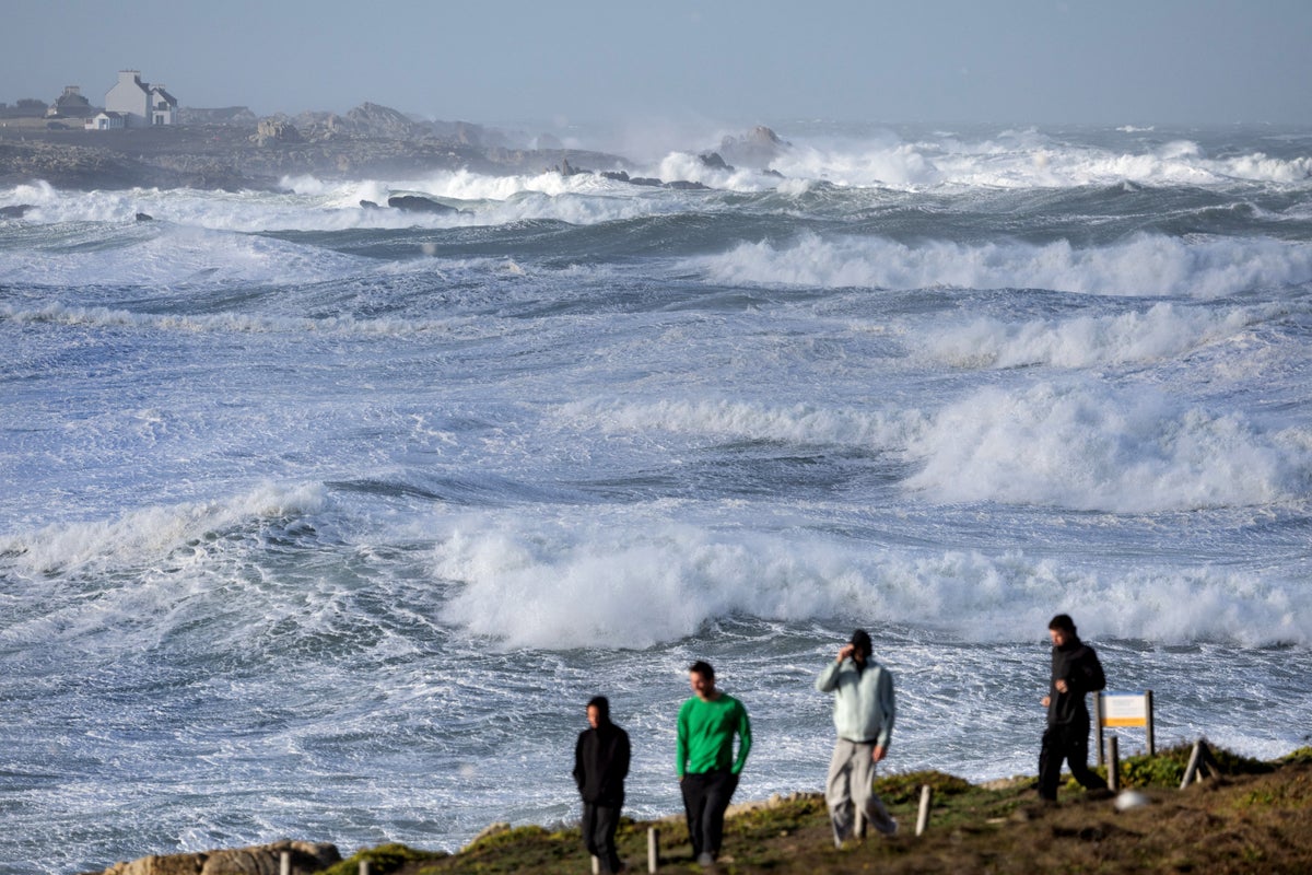 All the UK areas with urgent flood warnings as Storm Austen sweeps in