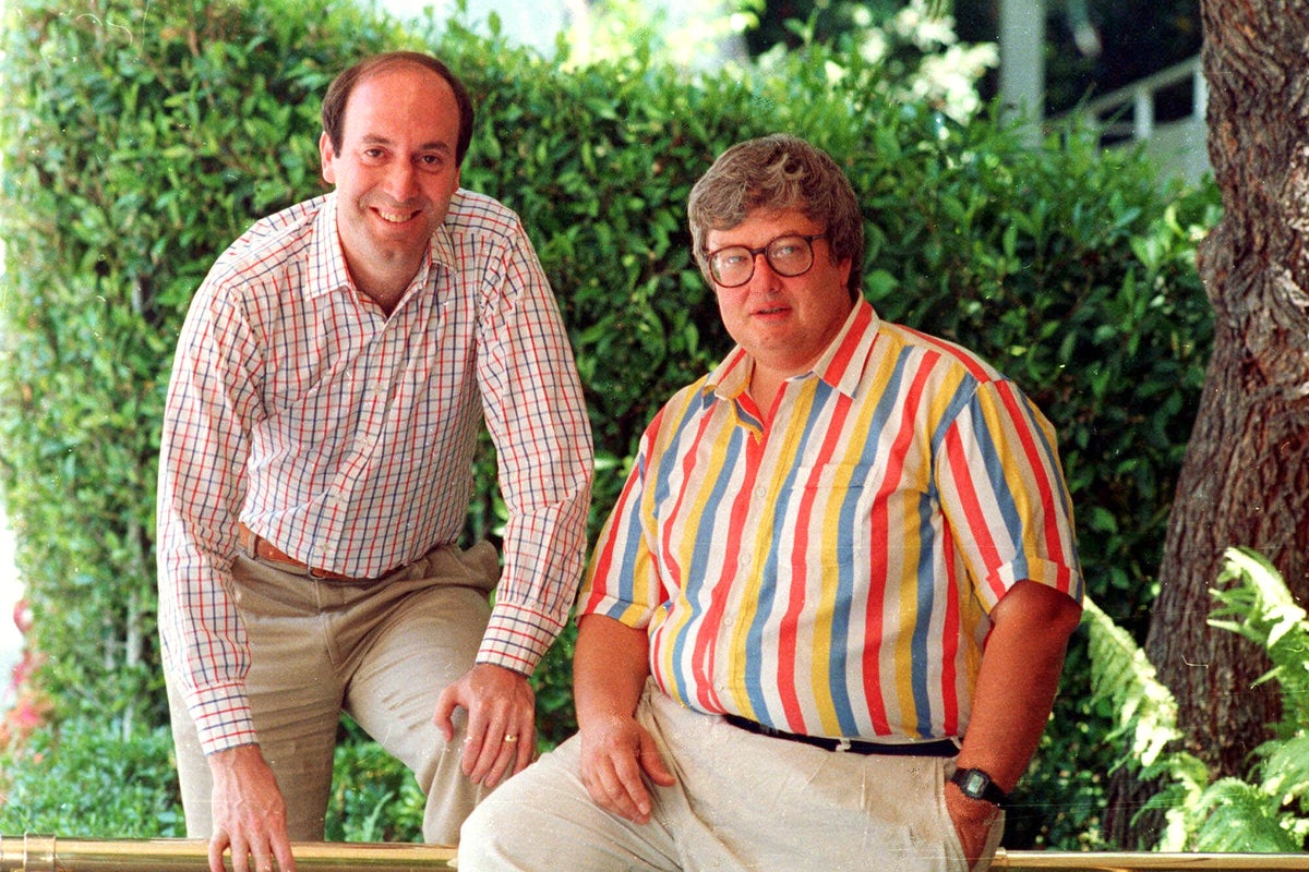 Chicago Is Getting A Life-Size Siskel And Ebert Sculpture Giving ‘Two Thumbs Up’