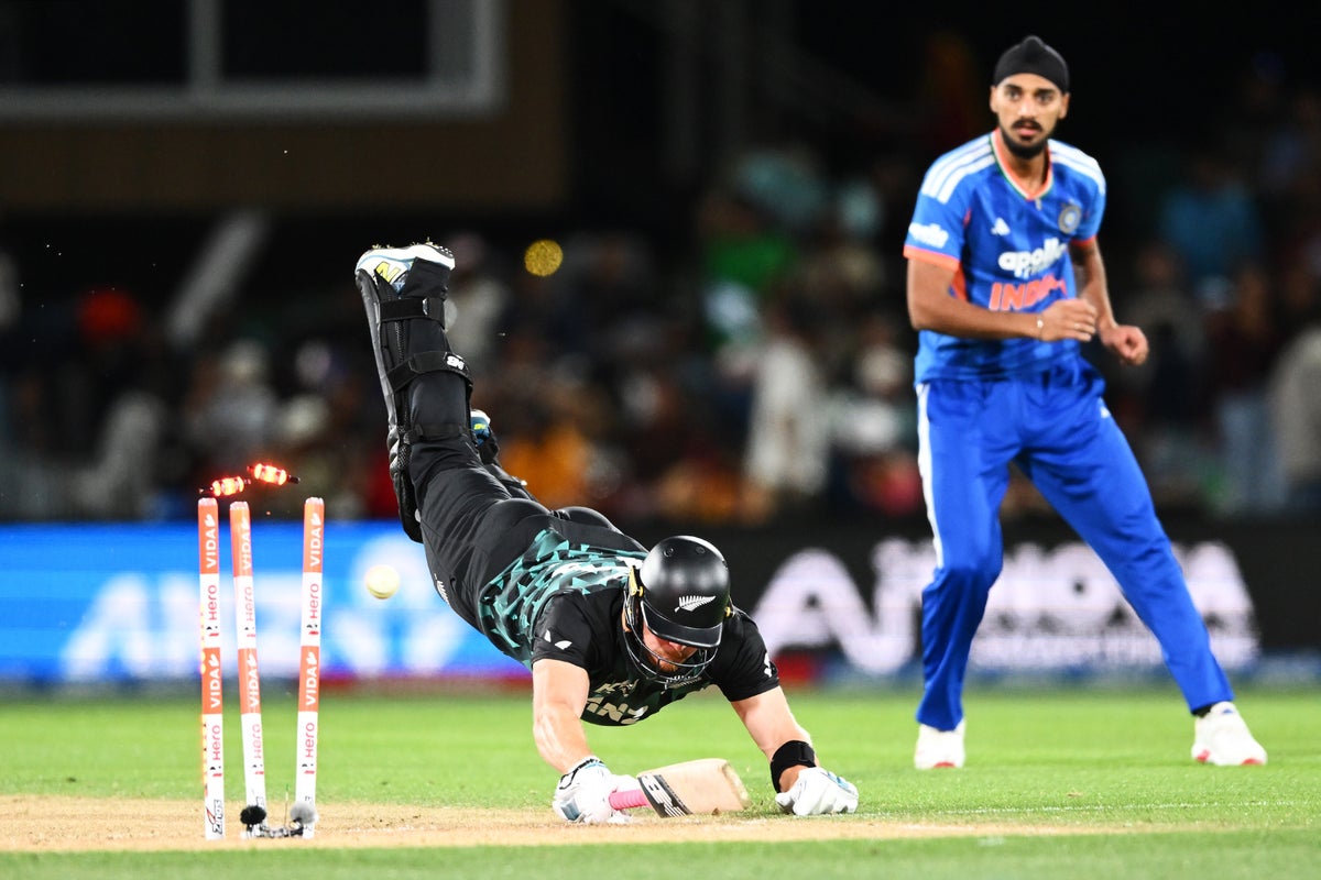 India chasing 180-run Black Caps target in second T20I test
