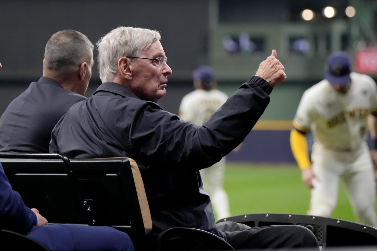 At 92, Bud Selig hopes this is the moment he finally sees the Milwaukee Brewers win a title