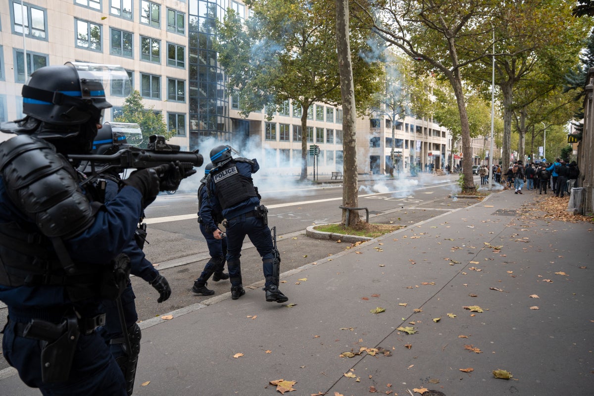 France protests latest: Police ‘fire tear gas’ to disperse demonstrators as country braces for riots