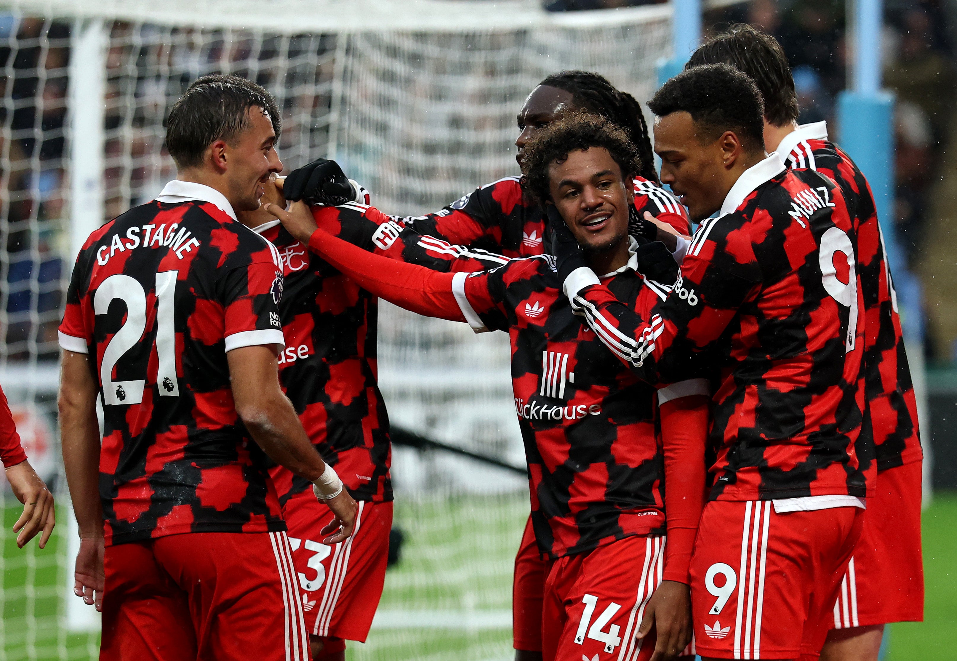 Oscar Bobb scored a late winner at Coventry