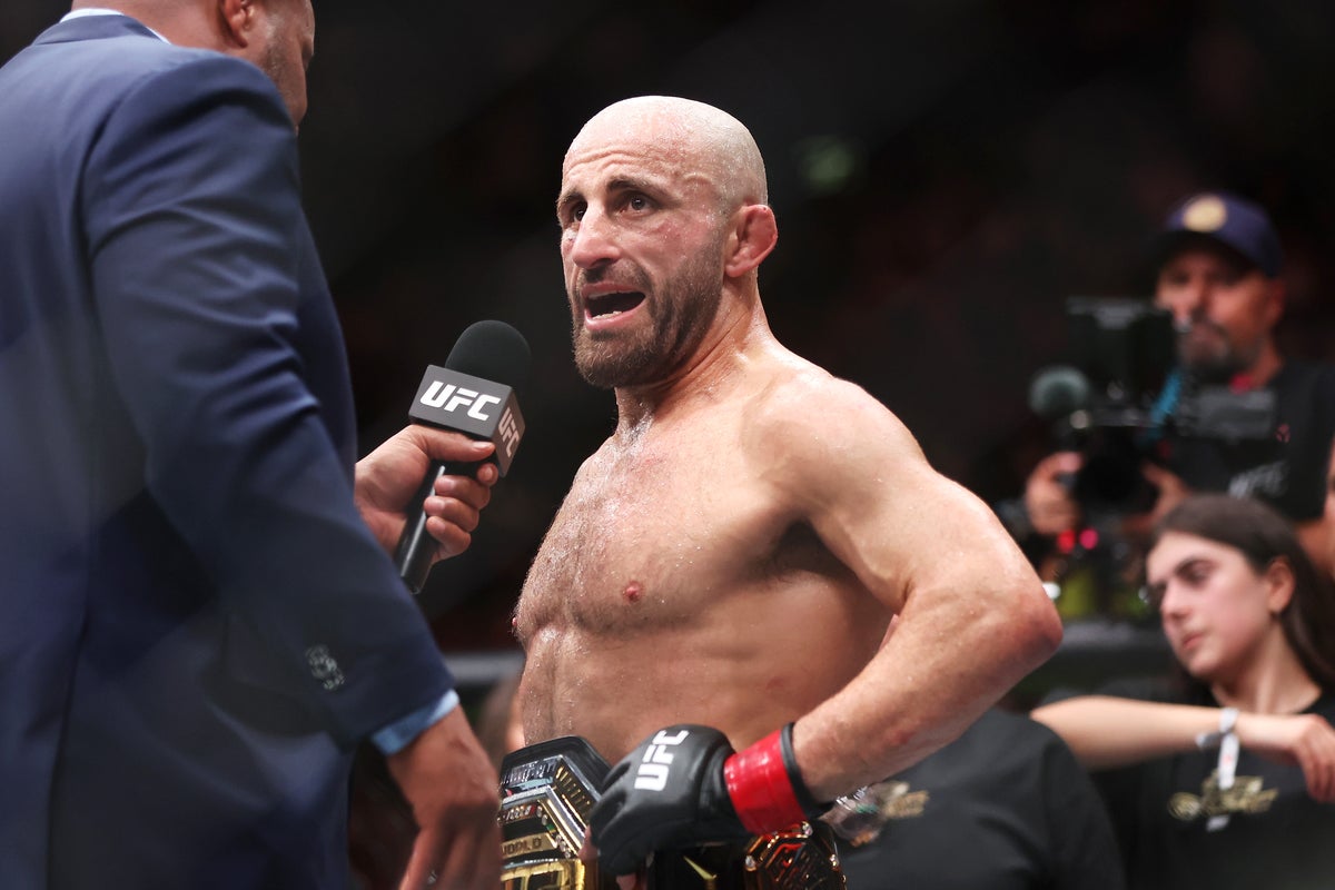 Alexander Volkanovski becomes first man to beat Movsar Evloev as KO win extends UFC title reign