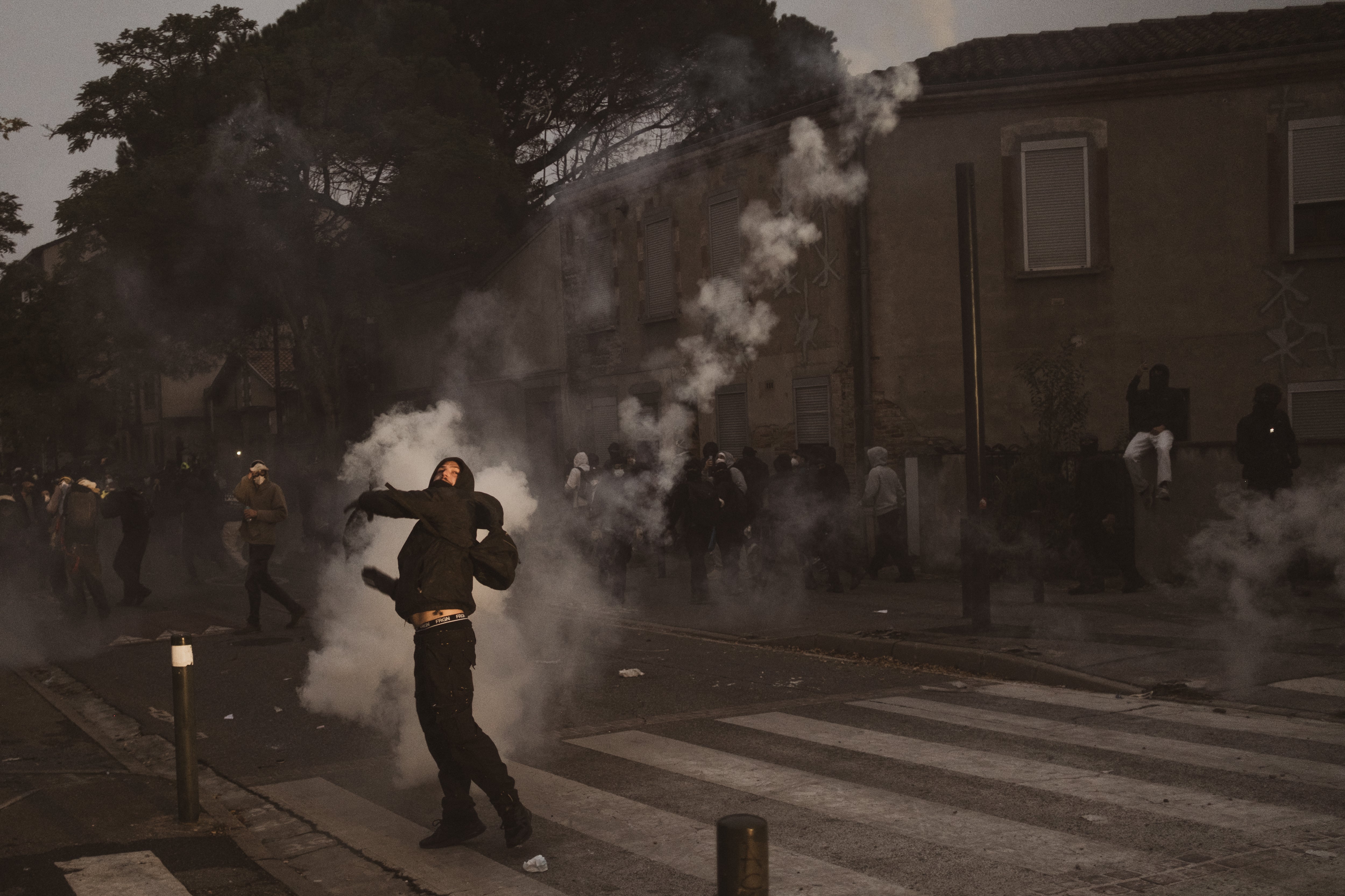 Several tens of thousands of secondary school pupils and university students, trade unionists and professionals demonstrated in Toulouse, in the Haute-Garonne department in the south of France,