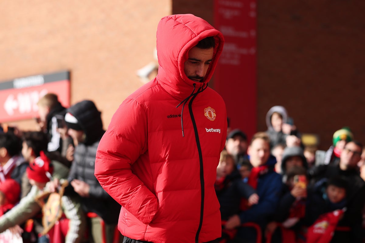 Man United v Bournemouth LIVE: Bruno Fernandes dropped by Michael Carrick after midweek outburst