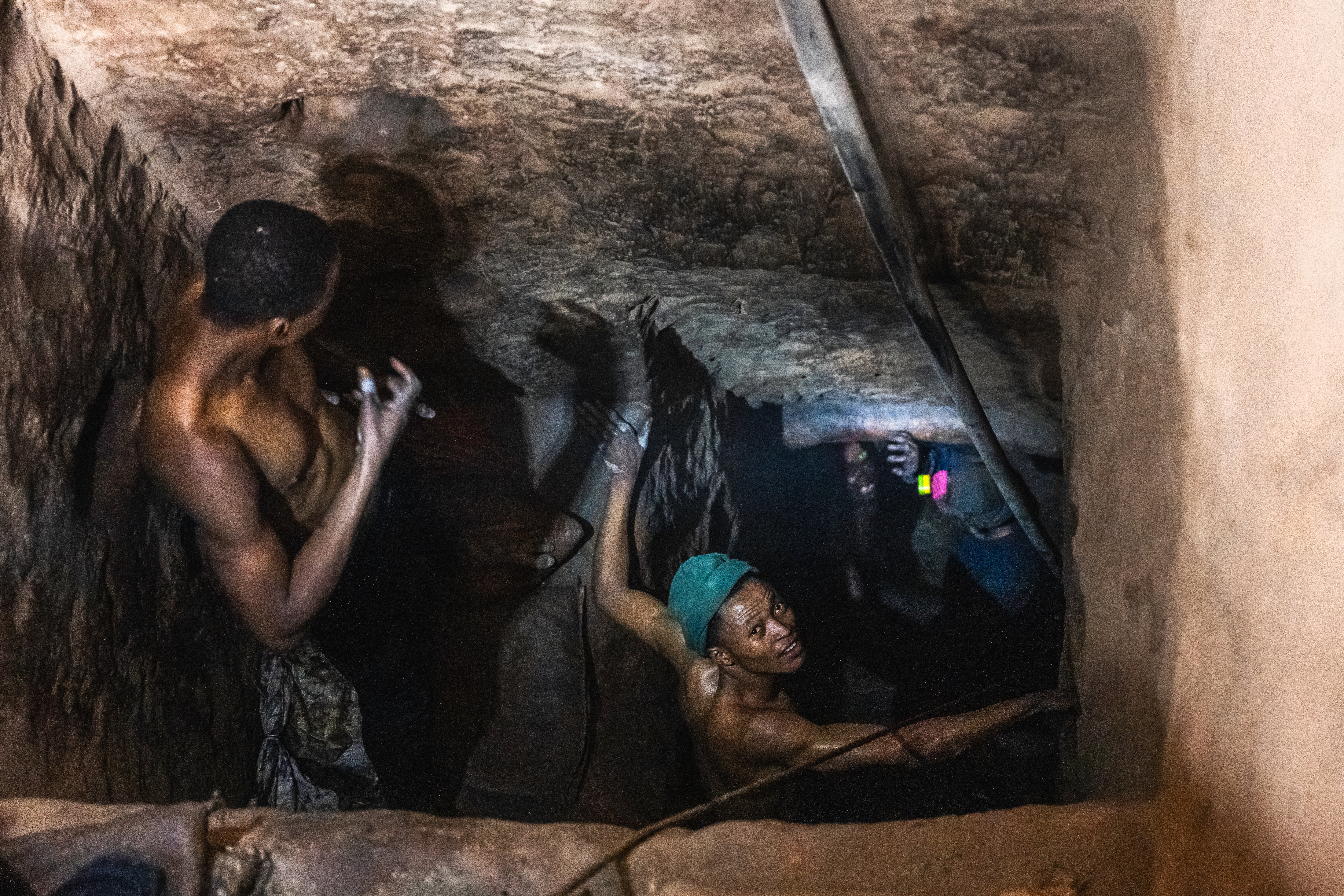 Artisanal mining for copper ore in the Democratic Republic of the Congo