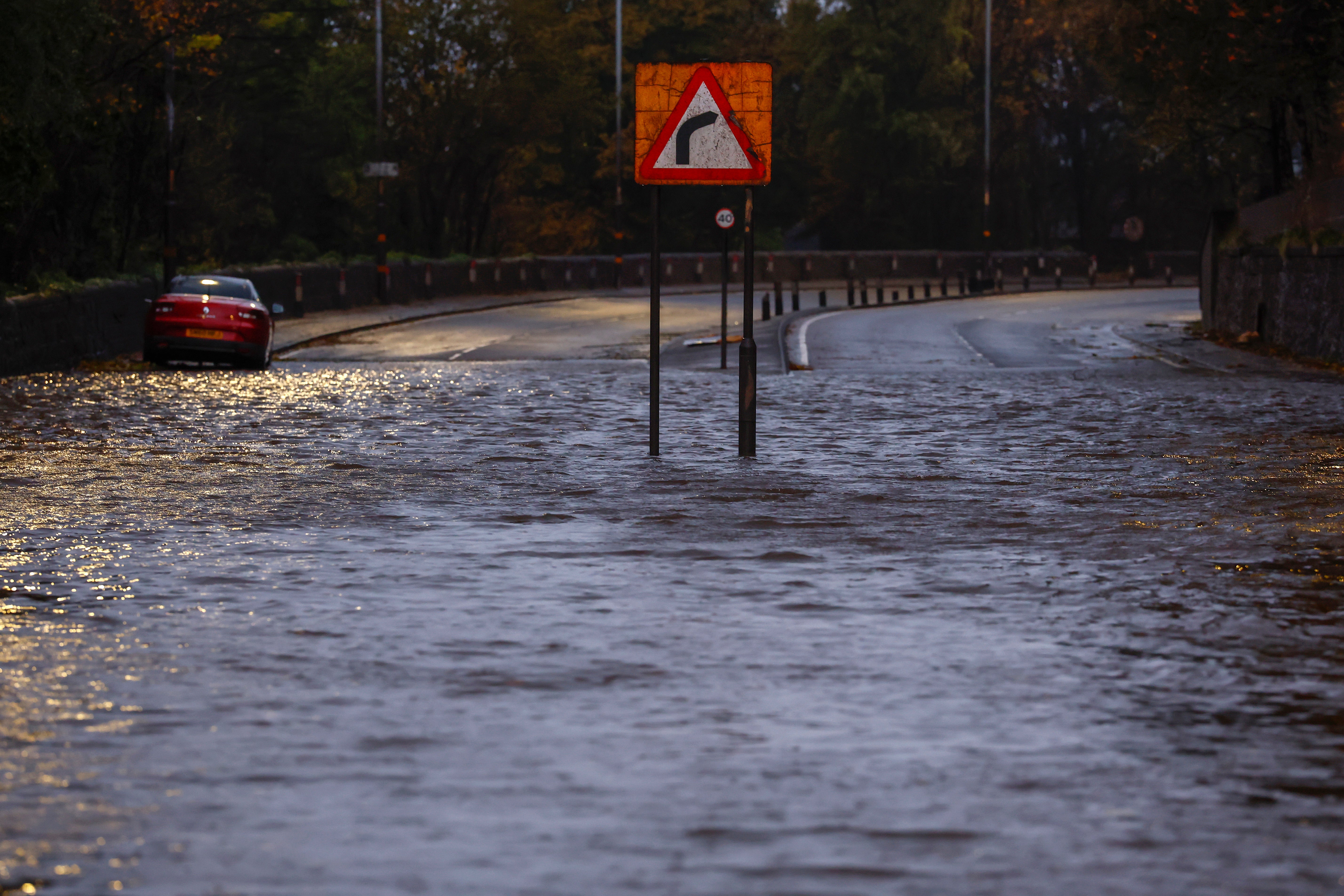 The A82 blocked at Dumbuck Quarry due to flooding caused by storm Boelo