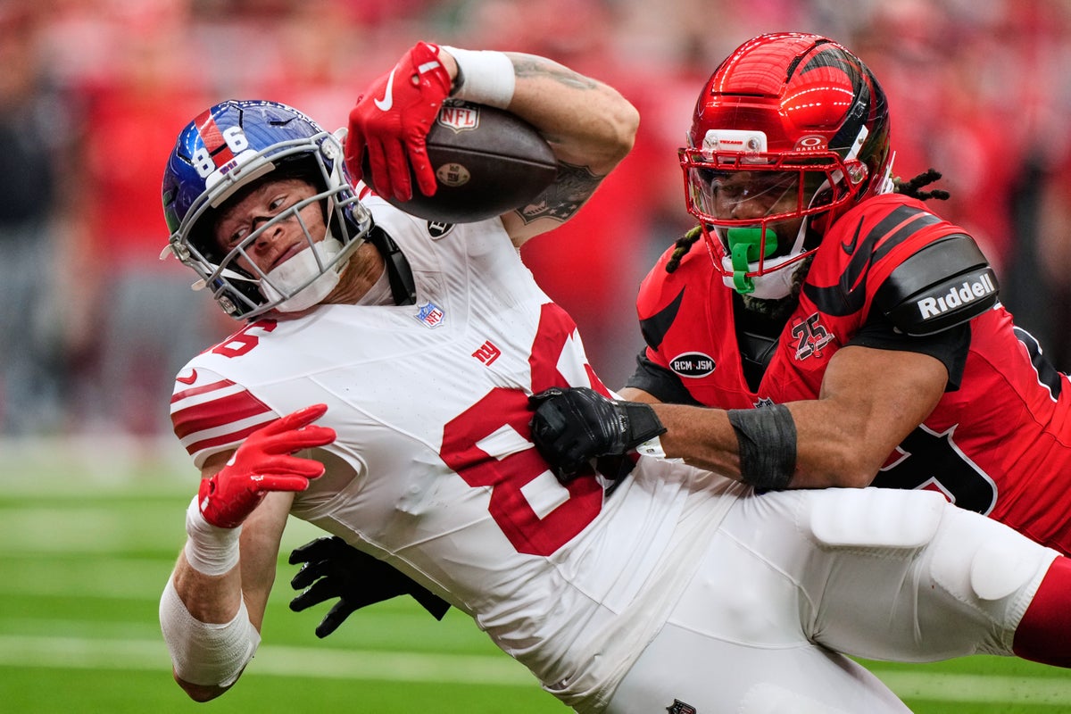 Photos of NFL Week 7, from Steelers-Saints in Paris to Cowboys-Eagles