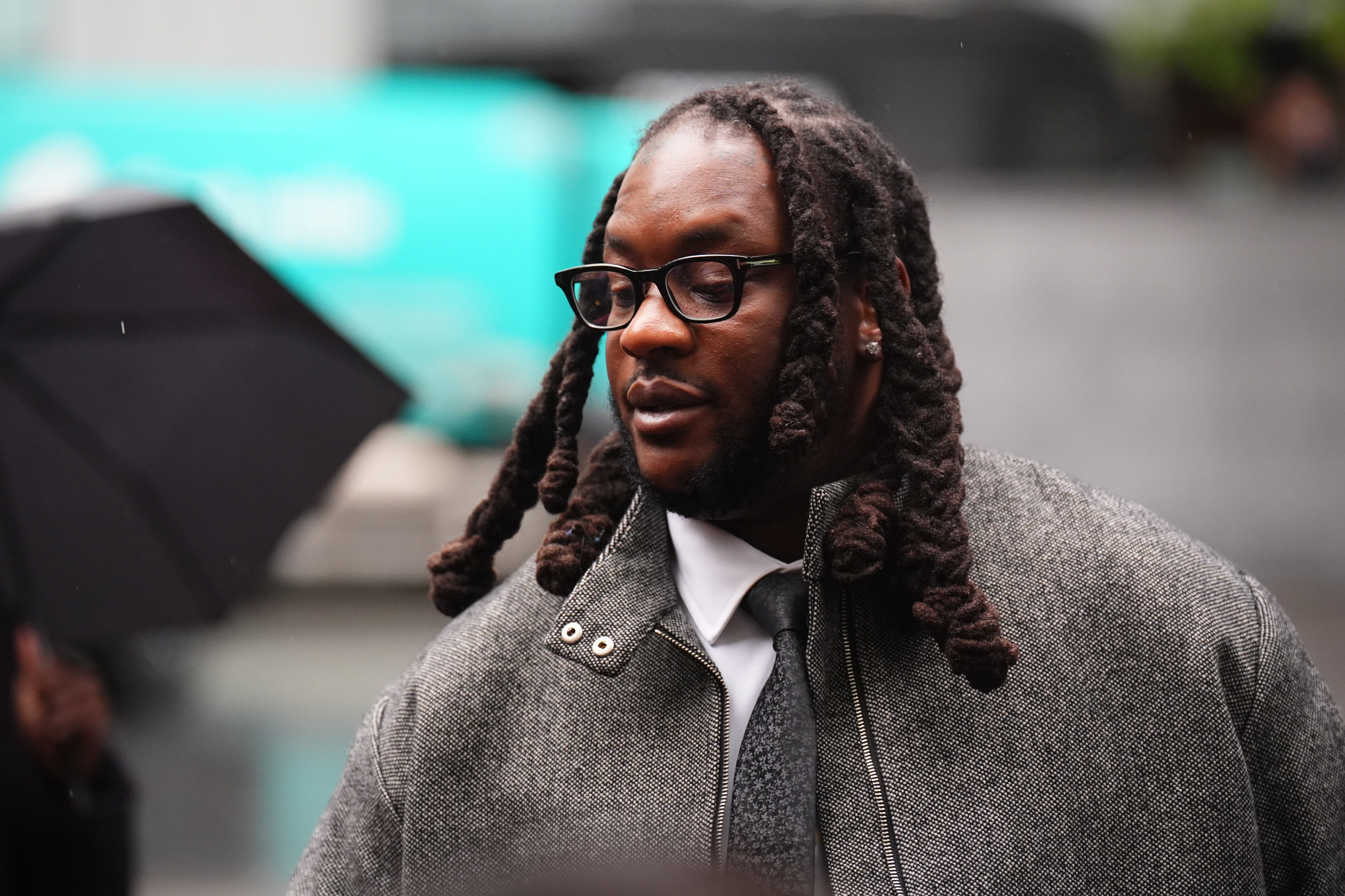 Omololu Akinlolu arriving at Southwark Crown Court, south London, where he along with R&B singer Chris Brown are due to be sentenced sentencing after they pleaded guilty to affray following a bottle attack on Abraham Diaw in February 2023. Picture date: Monday October 26, 2026.