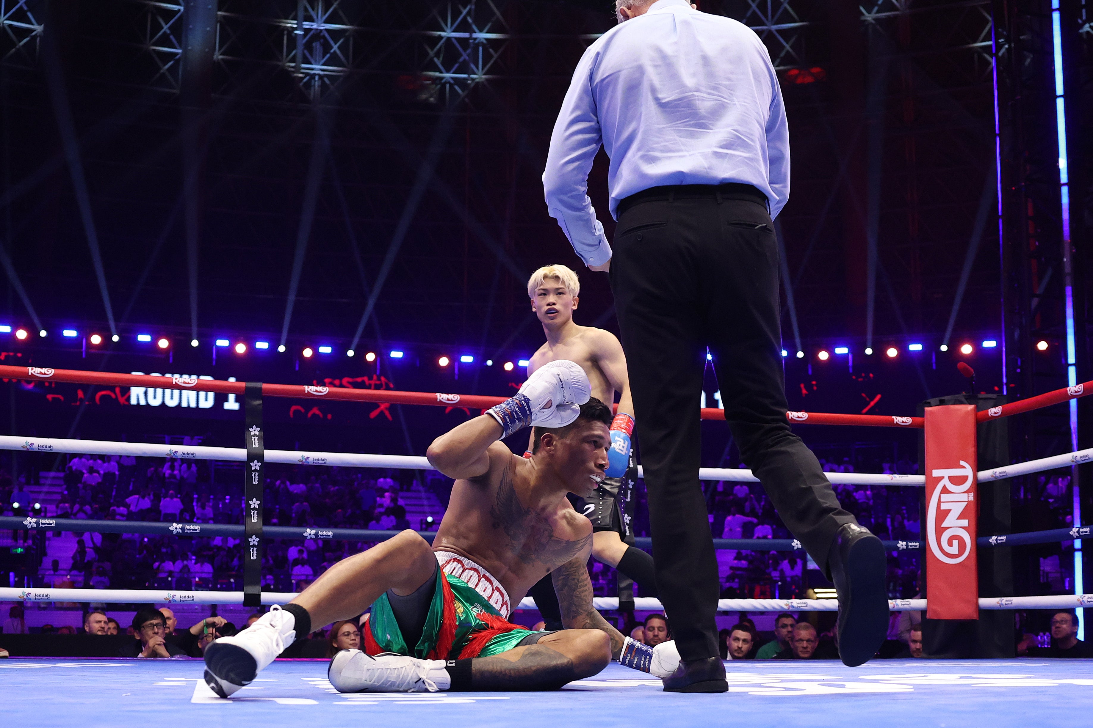Reito Tsutsumi (rear) has emerged as an exciting contender at super-featherweight
