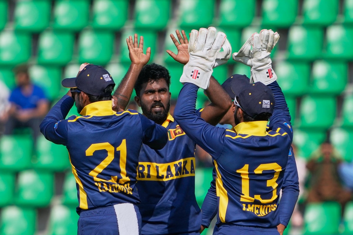 England fail to reach tri-series final after Sri Lanka thrash Pakistan