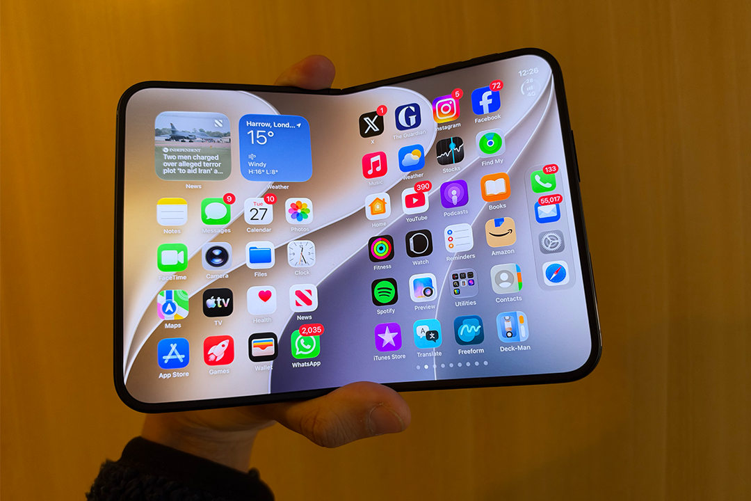 The inner screen is bright and sharp