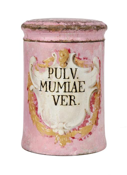 An apothecary vessel labeled 'Pulv. Mumiae Ver.' used for powdered Mumia vera, a historical remedy derived from Egyptian mummies