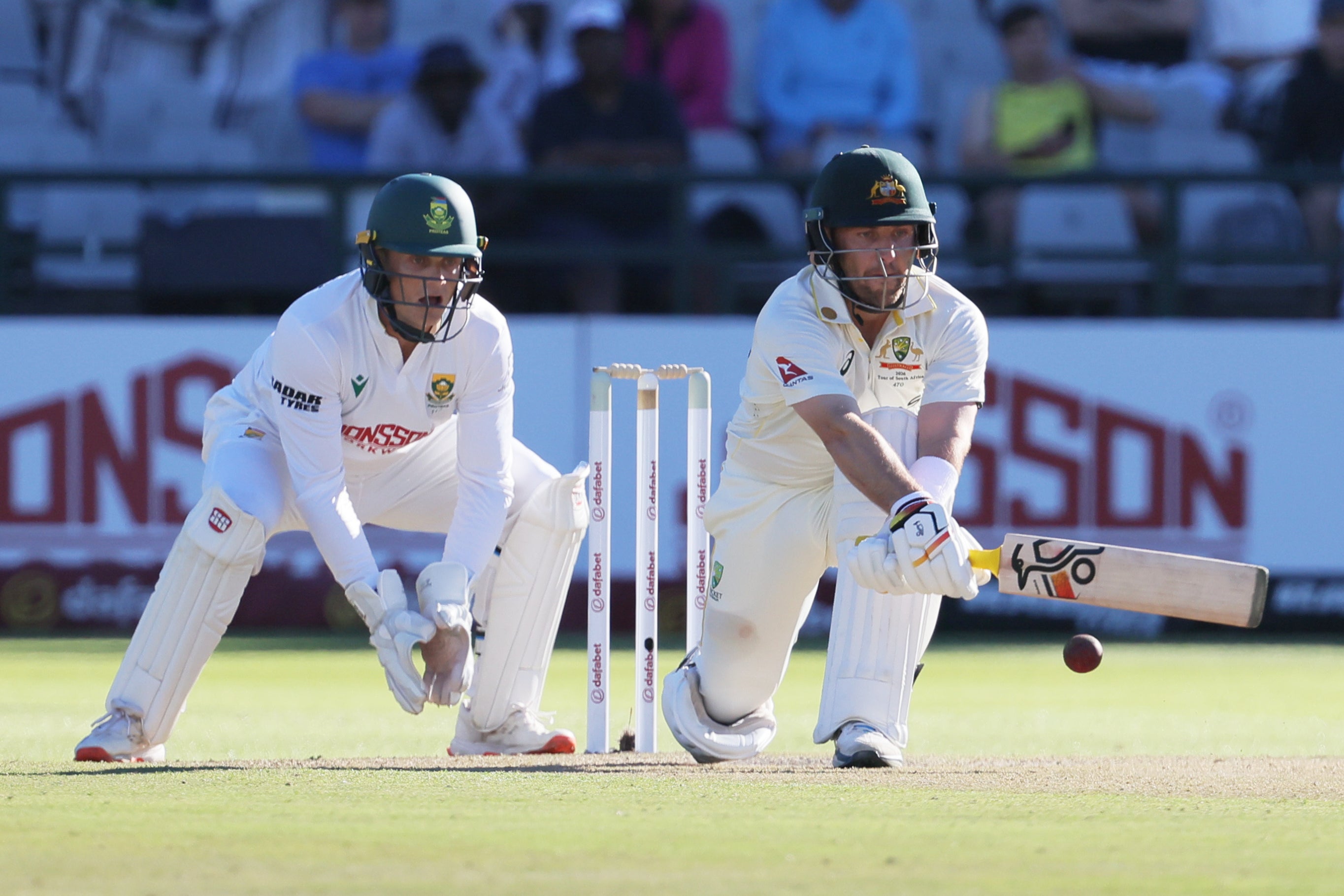 <p>Josh Inglis helped Australia into the lead at Newlands</p>