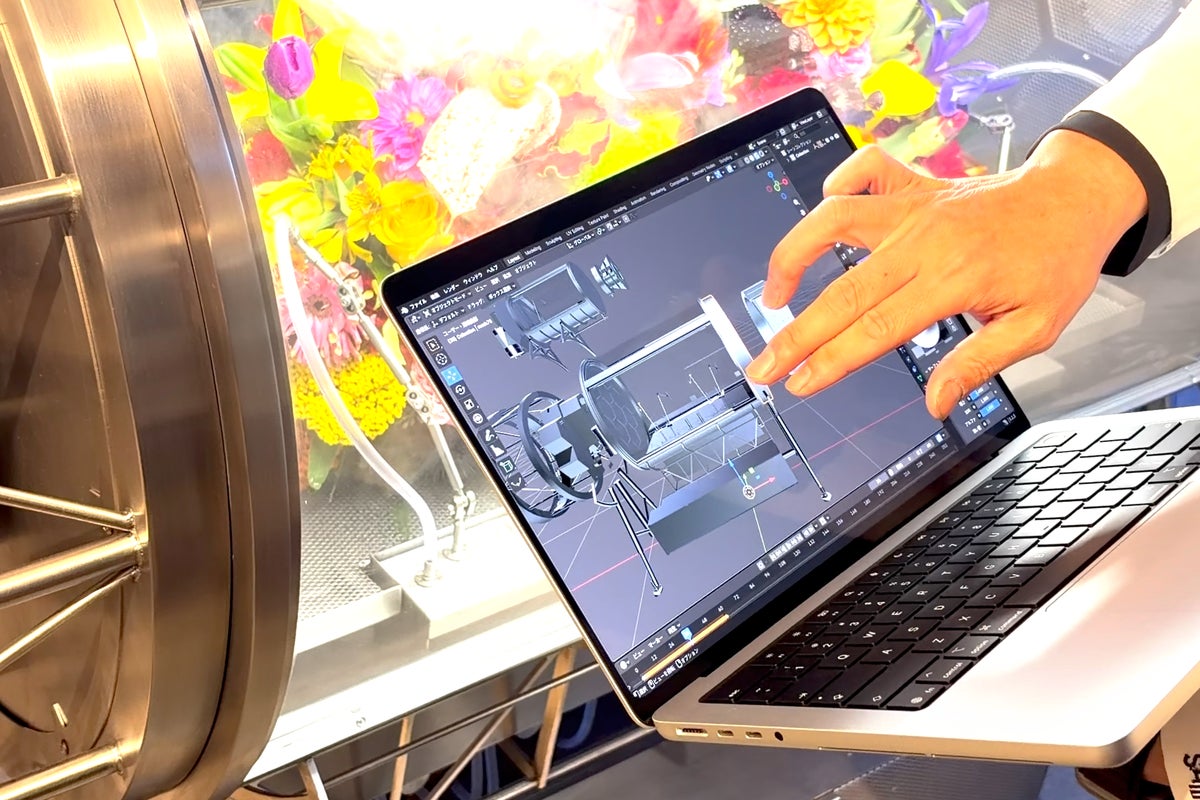 I tried the touchscreen Mac before it comes out. Tapping it isn’t the best bit - The Independent