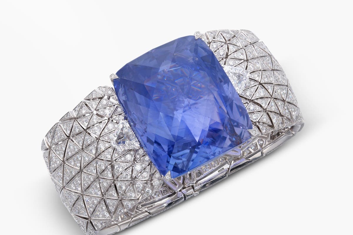 Russian crown jewel from Romanov dynasty could fetch £1.5m at auction ...