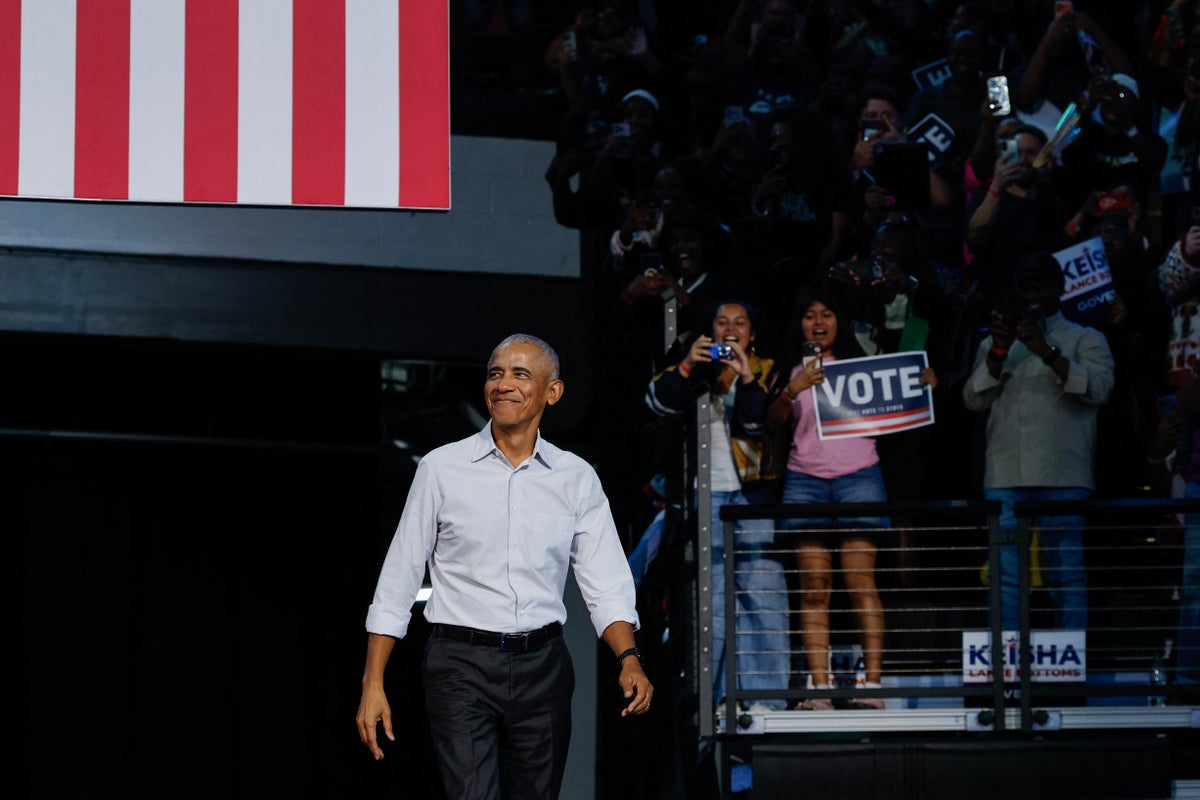 Liberals applaud Obama’s ‘standup-level funny’ response to Cheesecake-gate and Trump’s overreaction - The Independent