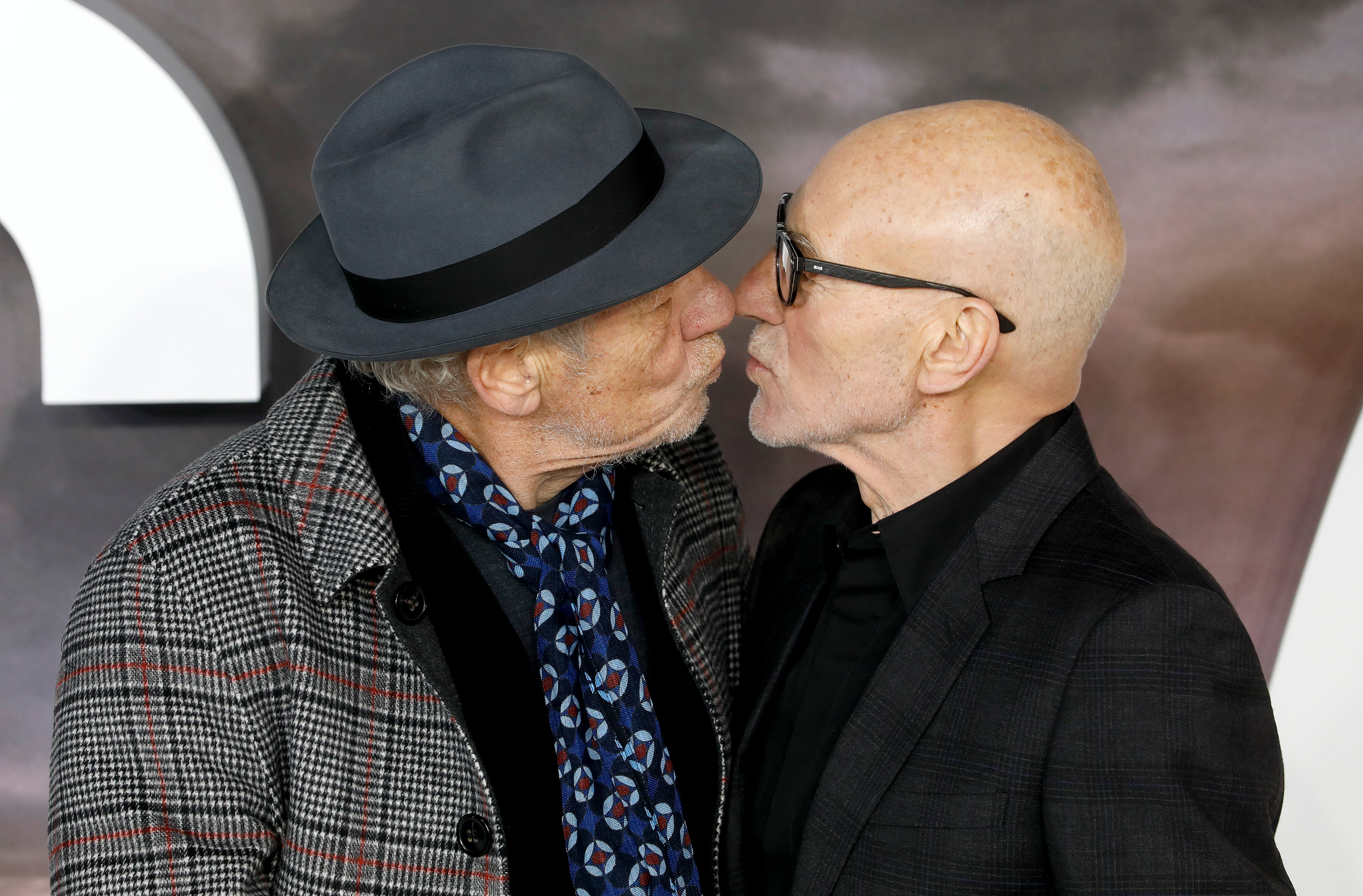 Patrick Stewart and his longtime friend Ian McKellen go in for a kiss at the premiere of ‘Star Trek: Picard’ in 2020