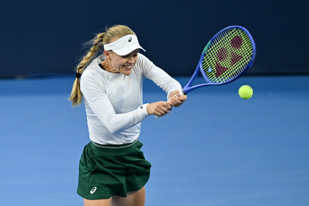 Harriet Dart defeats fifth seed Paula Badosa to reach Guangzhou Open semi-finals