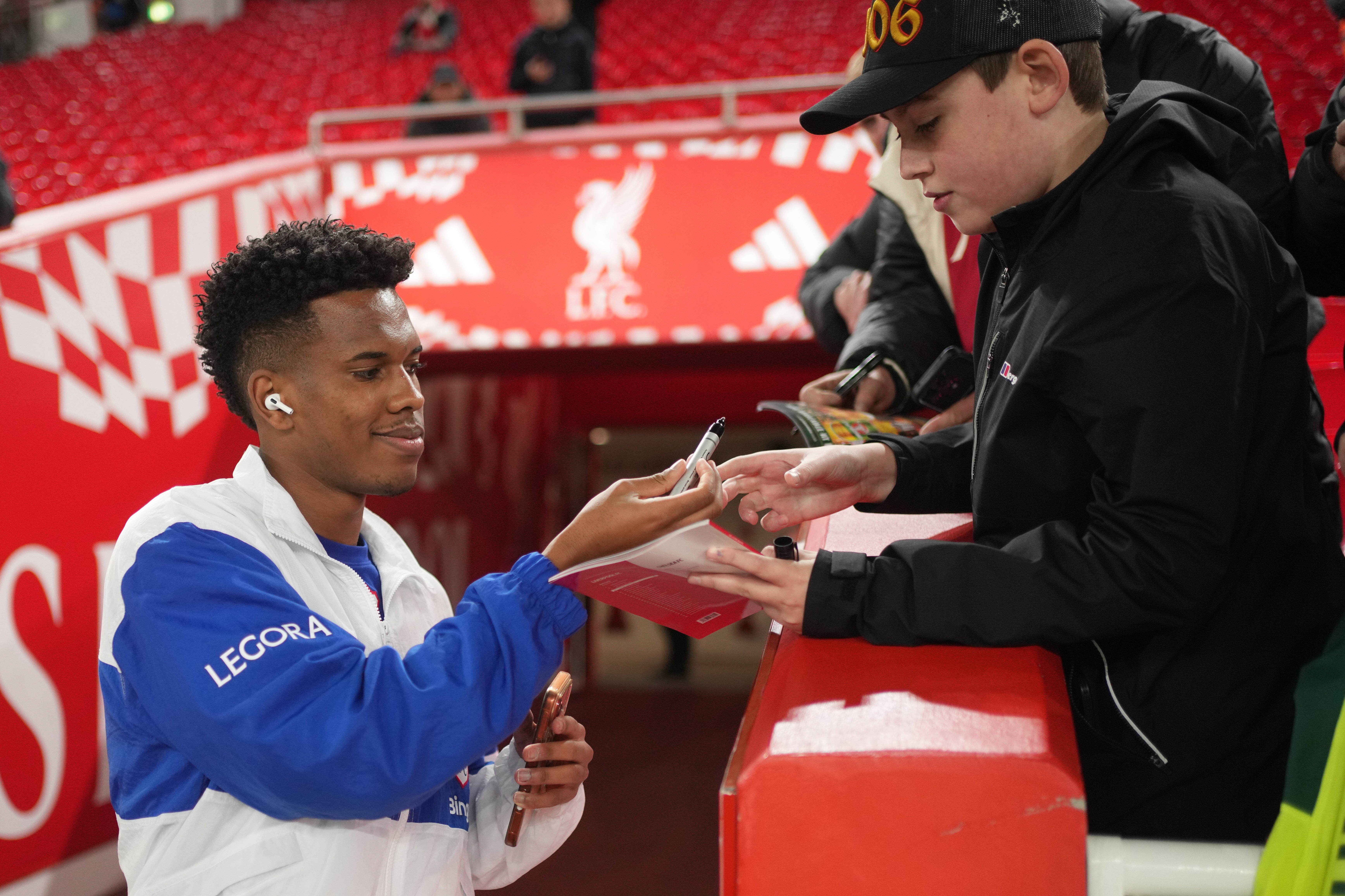 Xabi Alonso explains why Estevao Willian isn’t playing for Chelsea - The Independent