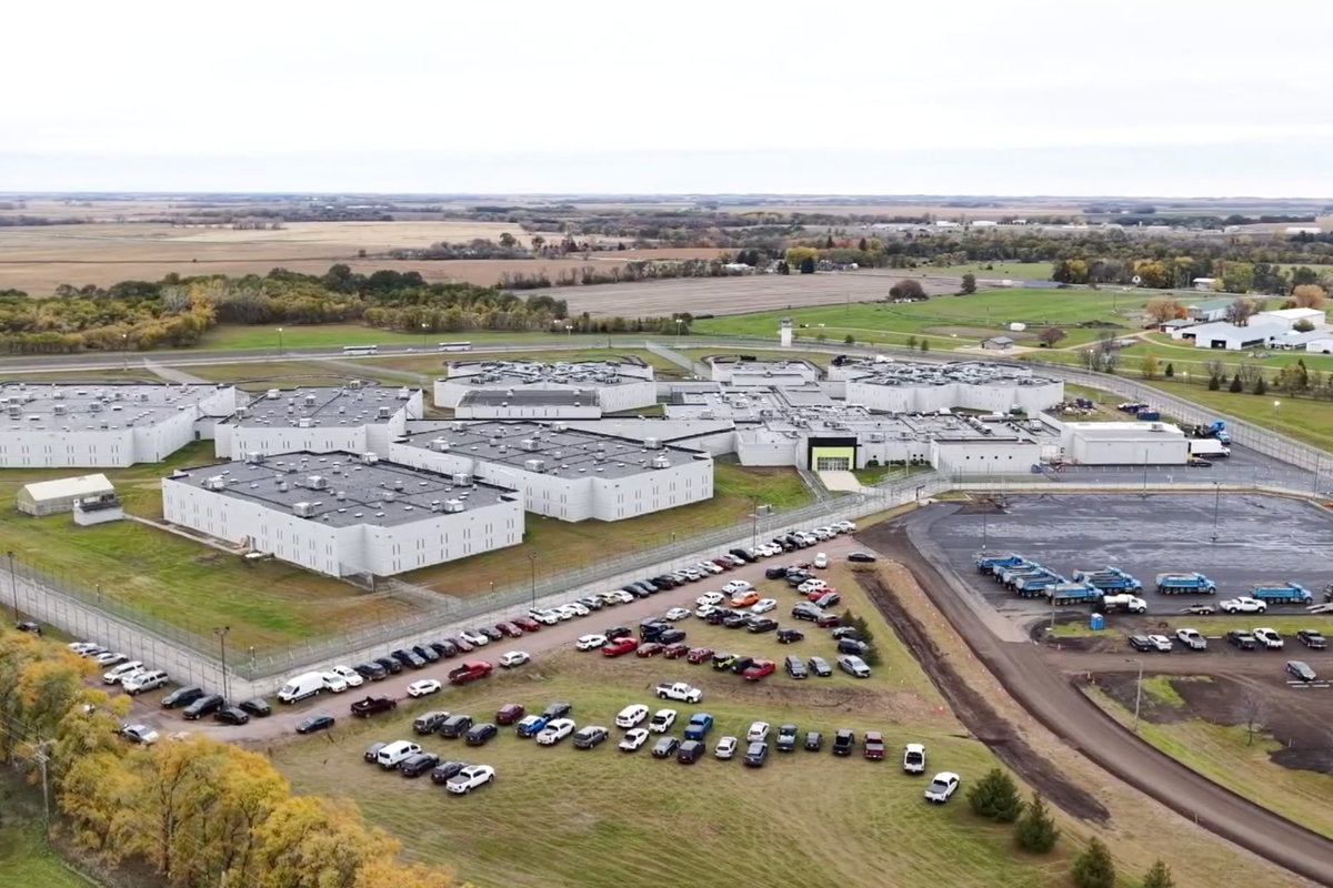 A Minnesota prison was for sale at $75M. ICE paid nearly $500M for it - The Independent