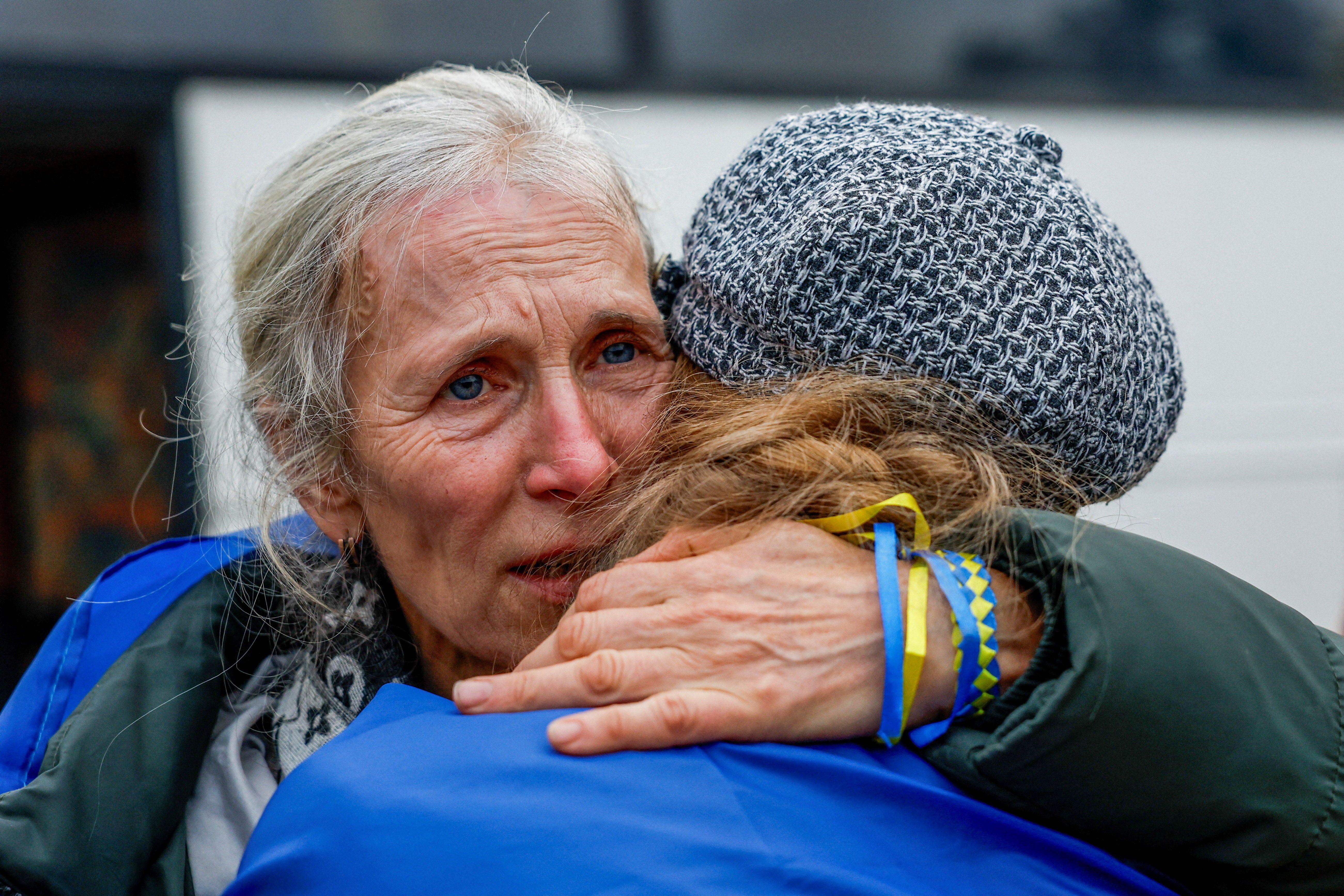 ‘We escaped from hell’: Hundreds of starving Ukrainians return home from Russian occupied Oleshky under ceasefire deal