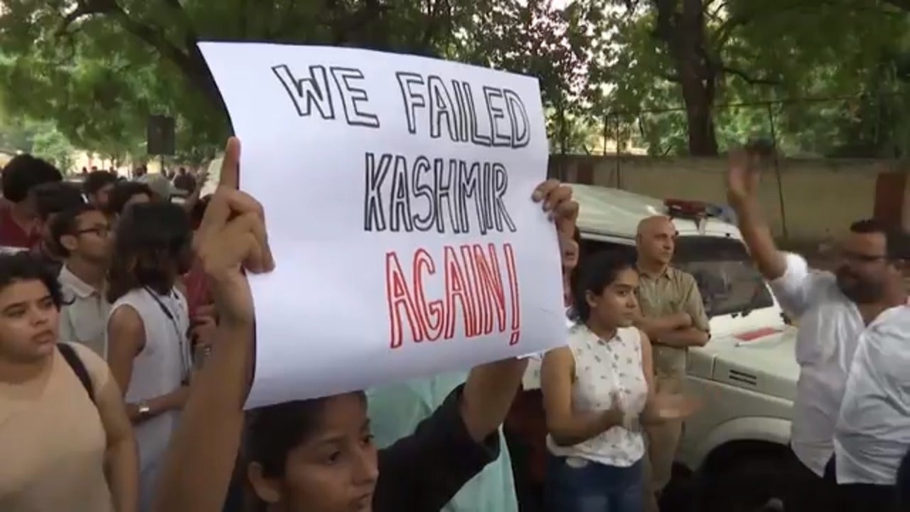 New Delhi protest over India’s revocation of Kashmir status