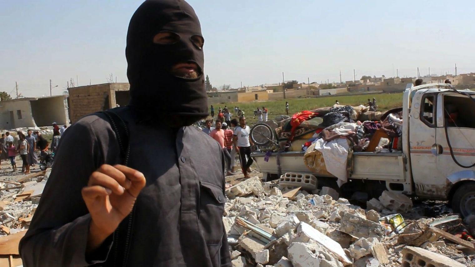 'Moron' Isis fighter's selfie gives away his location, US air force