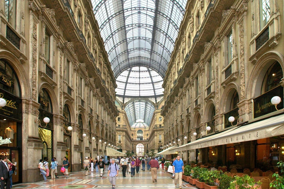 Italy Agrees To 17bn Bailout Of Two More Banks In Biggest Ever Rescue Plan The Independent The Independent