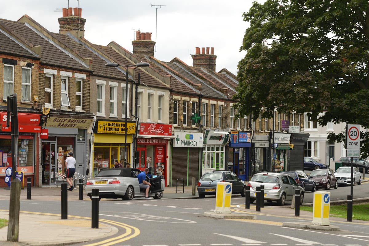 High street перевод. Хай стрит Великобритания. High Street в Британии. High Street shops. St Albans High Street.