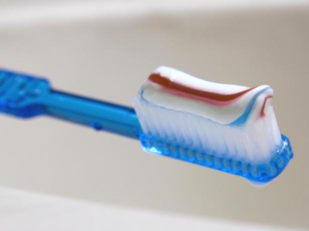 toothpaste-toothbrush-generic.jpg