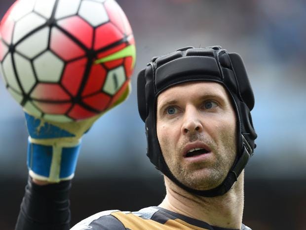 Petr Cech: Arsenal Goalkeeper Wins Premier League Golden Glove Award ...