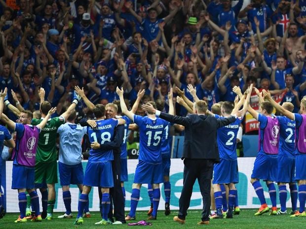 iceland-fans.jpg