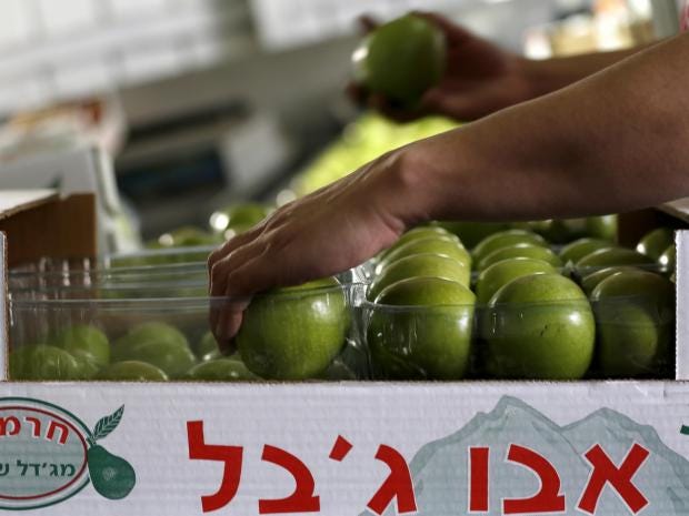 israeli-apples-getty-0.jpg