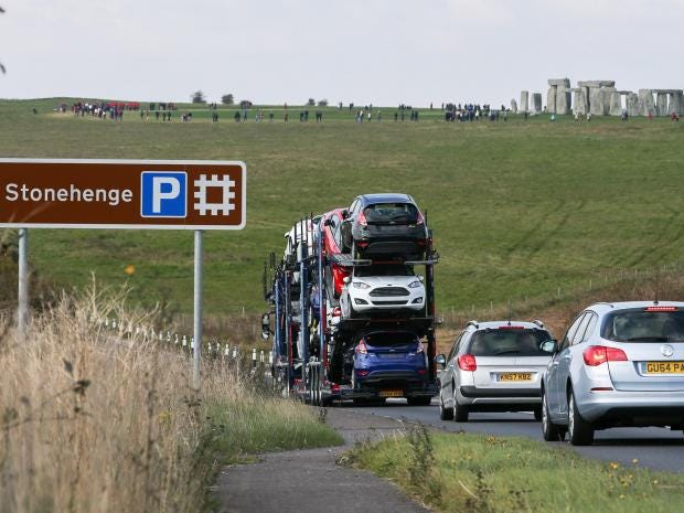 stonehenge-cars.jpg