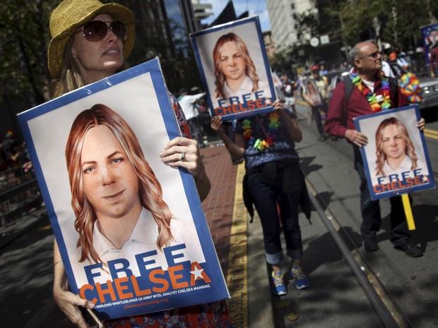 chelsea-manning-protest.jpg