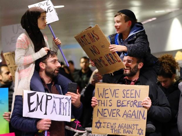 chicago-migrant-demo-2.jpg