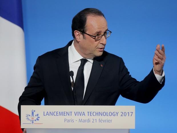 francois-hollande-podium.jpg