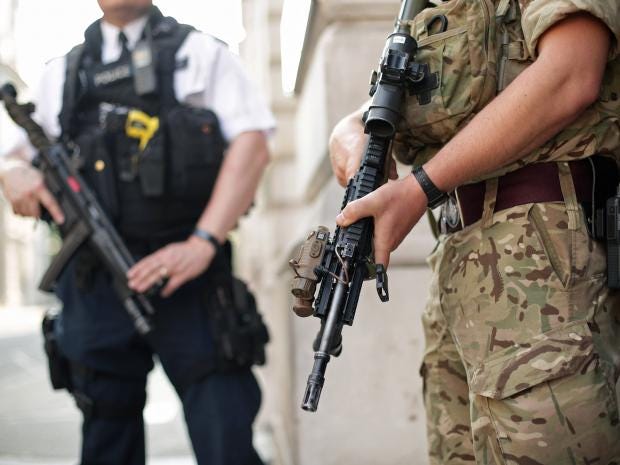 armed-police-army-manchester-attack.jpg