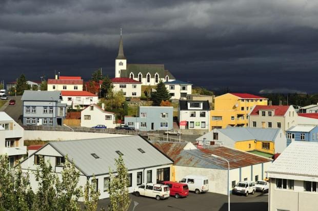 Αποτέλεσμα εικόνας για Icelanders annoyed as tourists ask free place for overnight stay