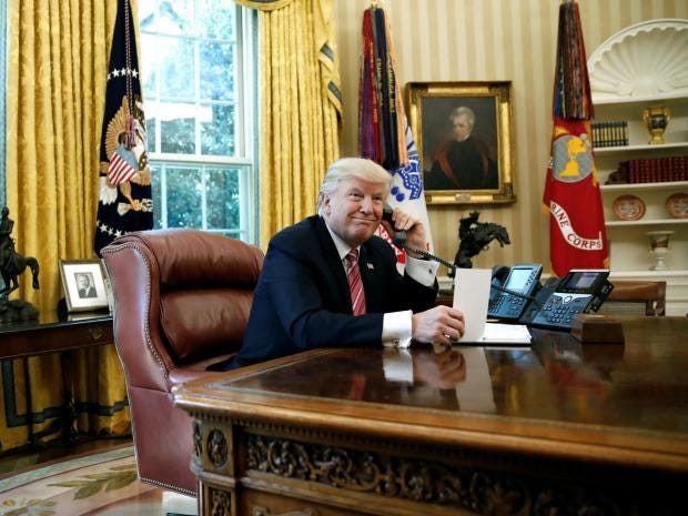 trump-phone-1.jpg