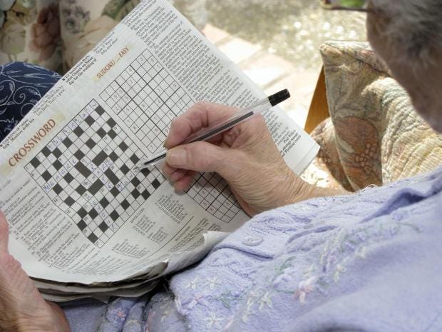 elderly-woman-crossword.jpg