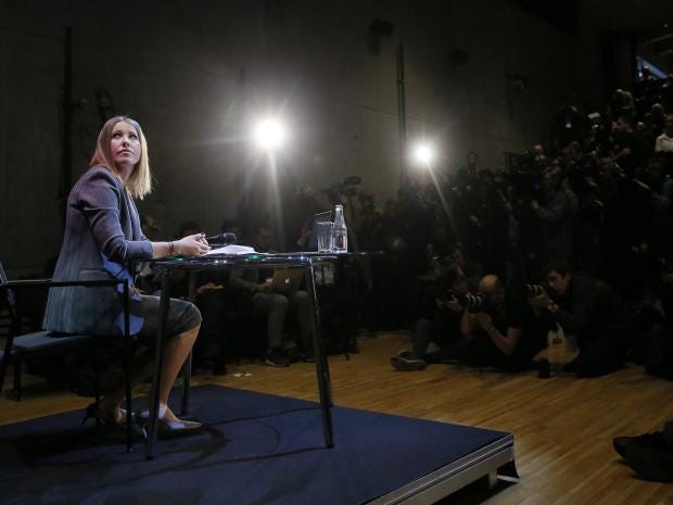 ksenia-sobchak-news-conference-6.jpg