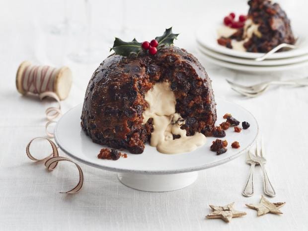 Christmas pudding alcohol fire Christmas pudding alcohol fire