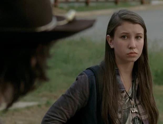 The Walking Dead Season 8 Star Katelyn Nacon Teases Horrific Midseason Finale Interview